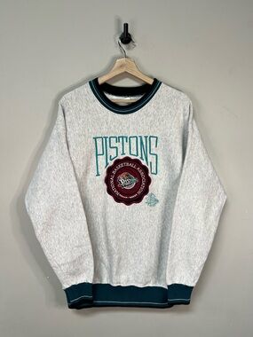 Vintage 90s Detroit Pistons Reverse Weave Crewneck